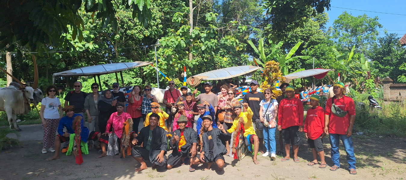 Liburan dengan Sentuhan Tradisi di Village Tour Kembang